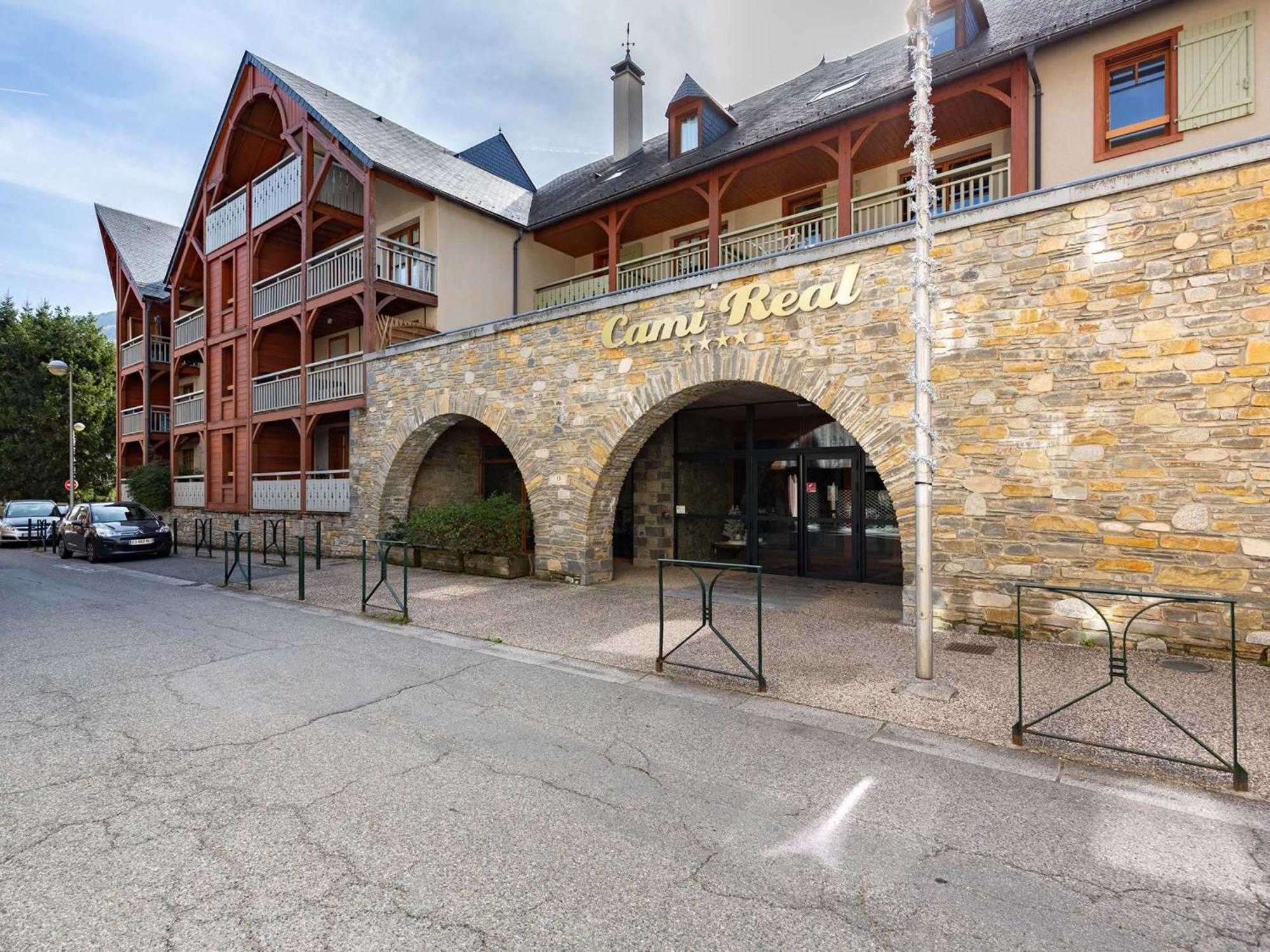 Appartement Duplex Centre Saint-Lary Avec Piscine, Sauna Et Parking - Fr-1-296-395 Dış mekan fotoğraf